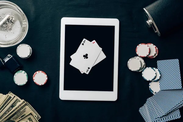 Inside bets: individual numbers, splits, streets, corners, lines Inside betting zones on French roulette table